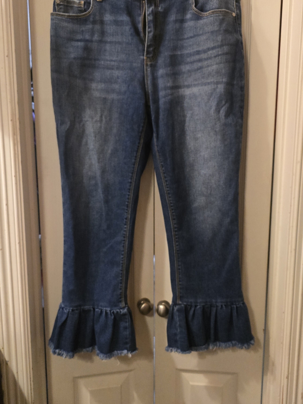 Women’s Ruffle Hem Jeans - Blue
